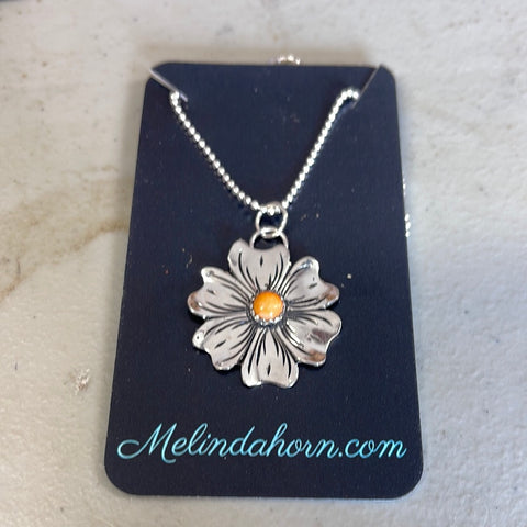 Western flower necklace