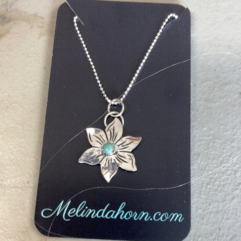 Star Lilly necklace