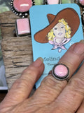 R44, round ring pink conch