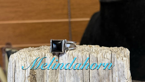 R163, onyx square ring