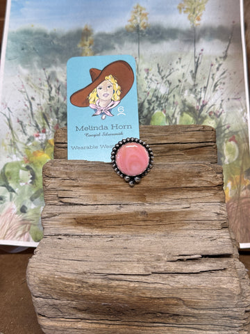 R68, round pink conch ring
