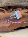 R44, size 8 1/2, pink conch