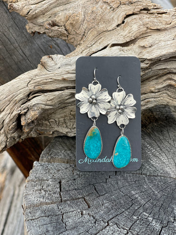 Flowers & Turquoise drops.