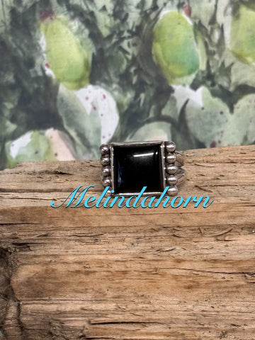 R160, Onyx ring