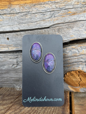 Purple Mohave stud earrings