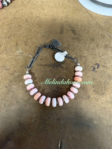 Pink conch beaded bracelet